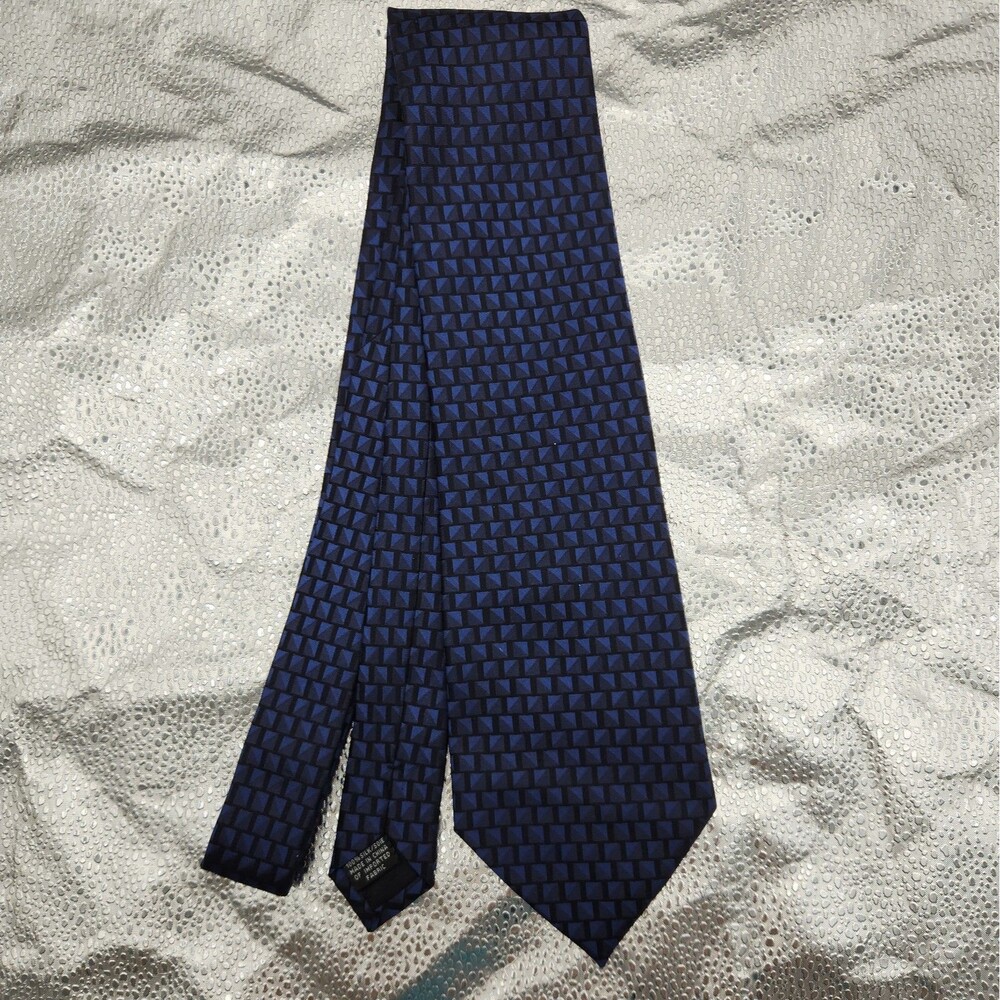 Tie Calvin Klein Black Blue Geometric Square Pattern 100% Silk Necktie Vintage